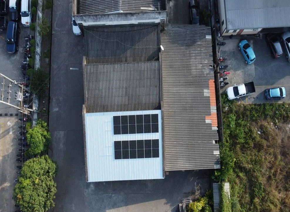 Solar rooftop Seven-J Car Cleaning